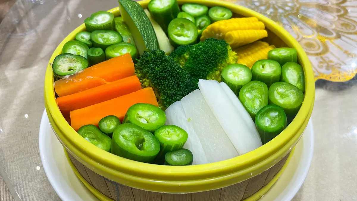 Illustration de l'article « Légumes vapeur : garder couleur et croquant »